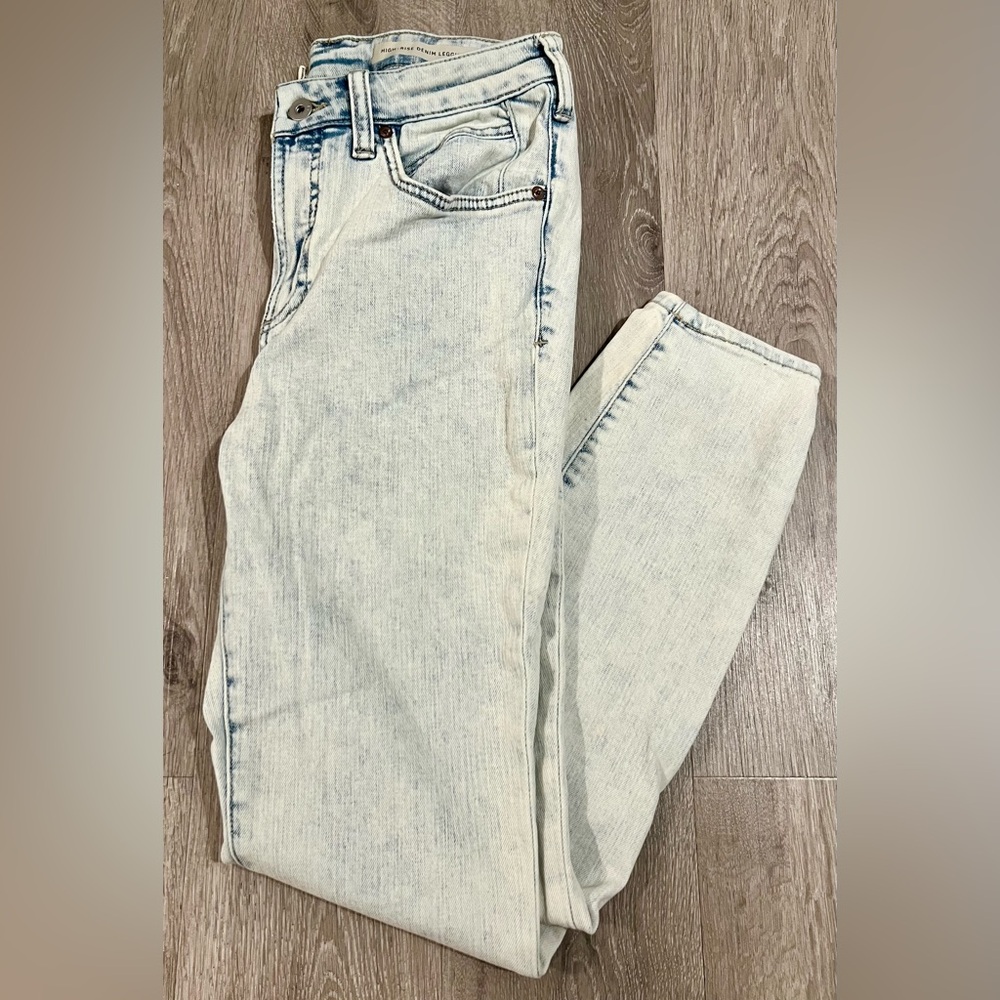 Pilcro and the Letterpress Women’s Light Wash Jeans